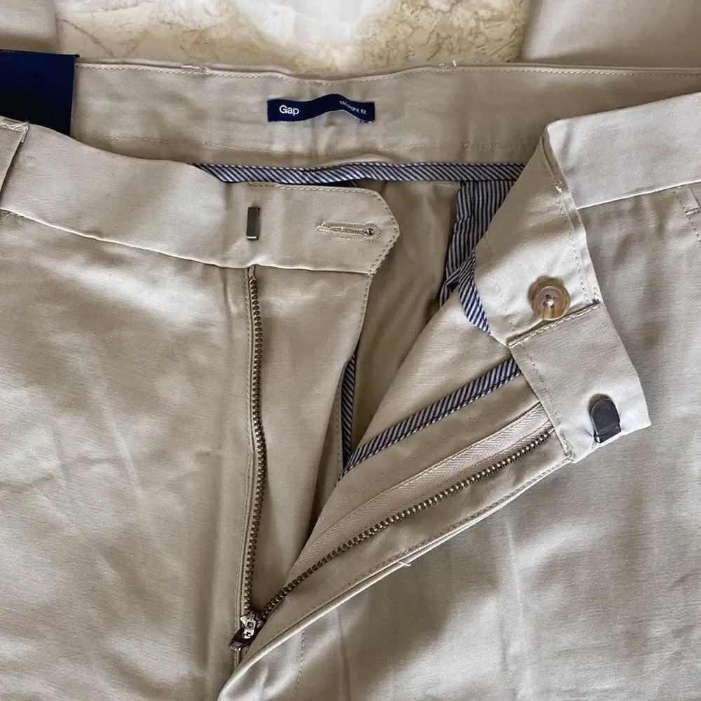 NWT Gap Straight Leg Khakis 38”/30” - Picture 7 of 9